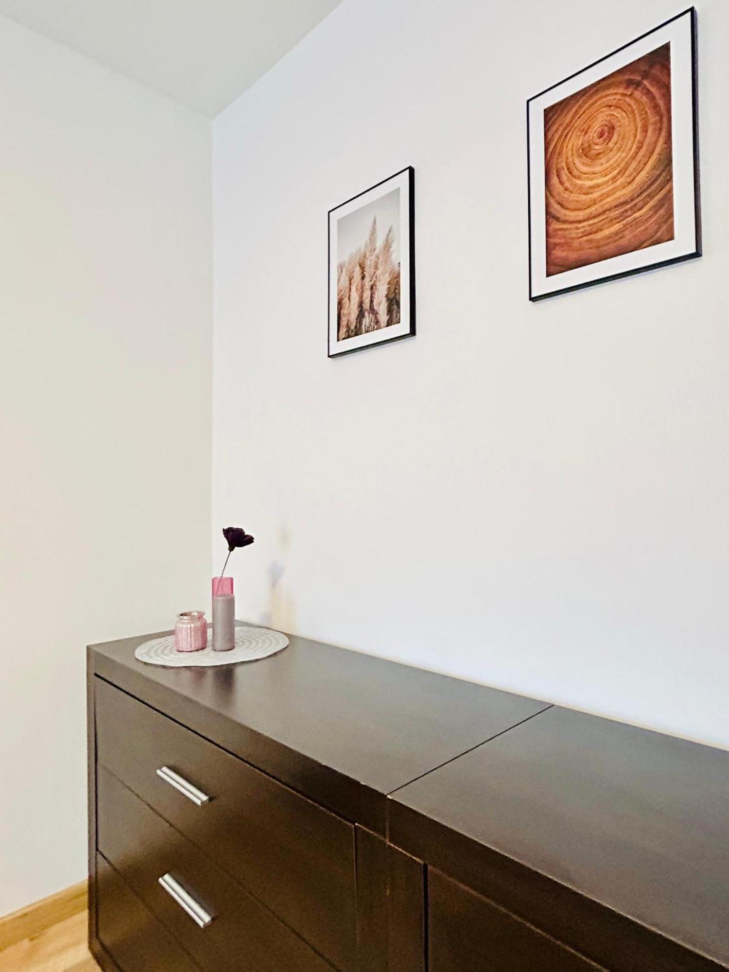 Chic Escape One - Free Parking Appartamento Braşov